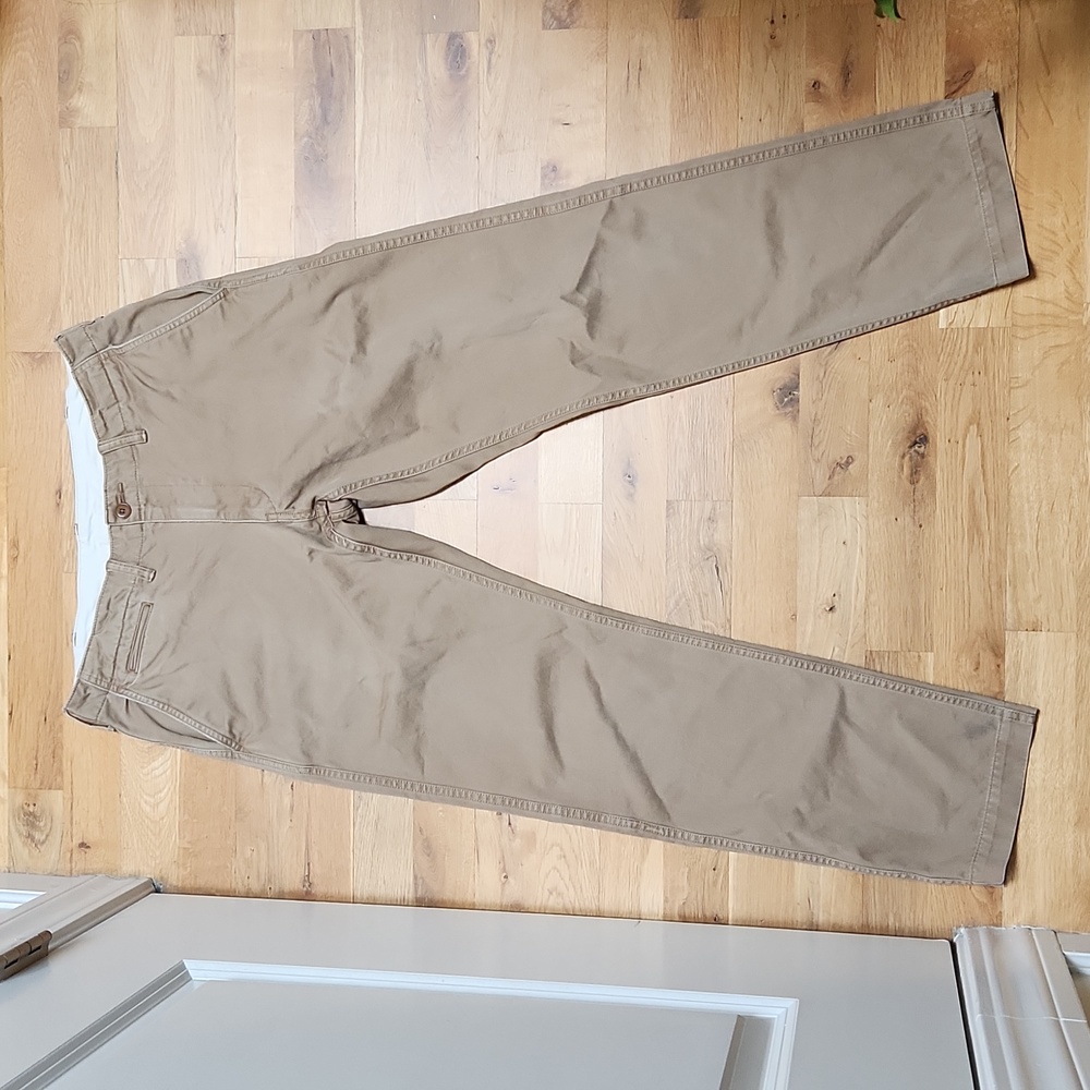 Uniqlo chino pants 32x34